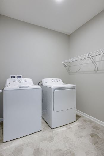 Full-sized washer & dryer